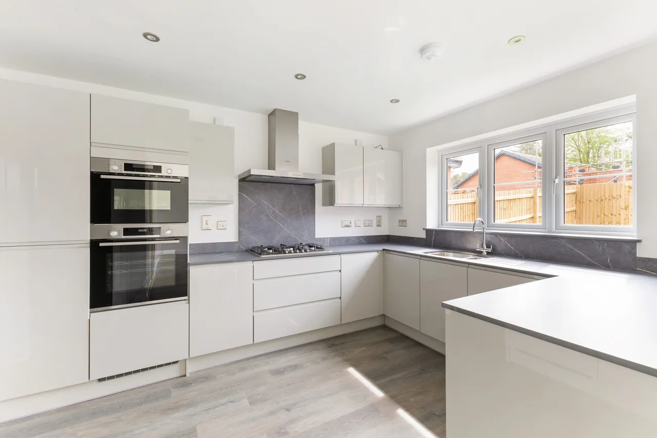 Clayton Road, Newcastle-under-Lyme, ST5, photo 6