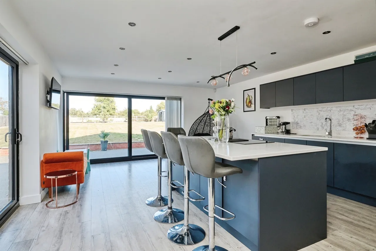 Great North Road, Norman Cross, PE7, photo 4