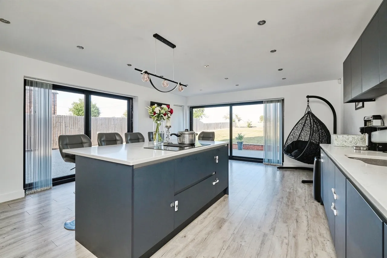 Great North Road, Norman Cross, PE7, photo 5