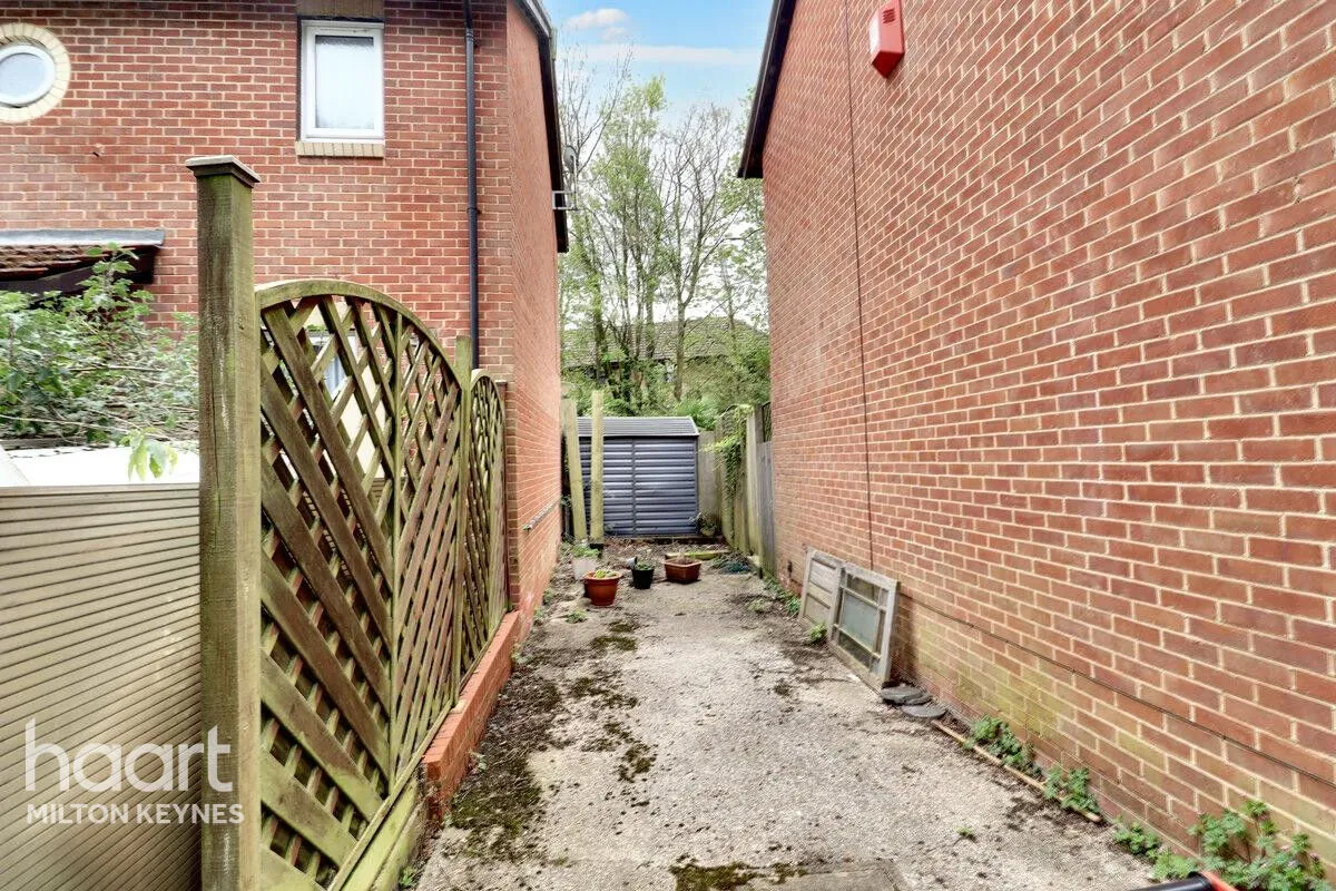 Runford Court, Milton Keynes, MK5, photo 13
