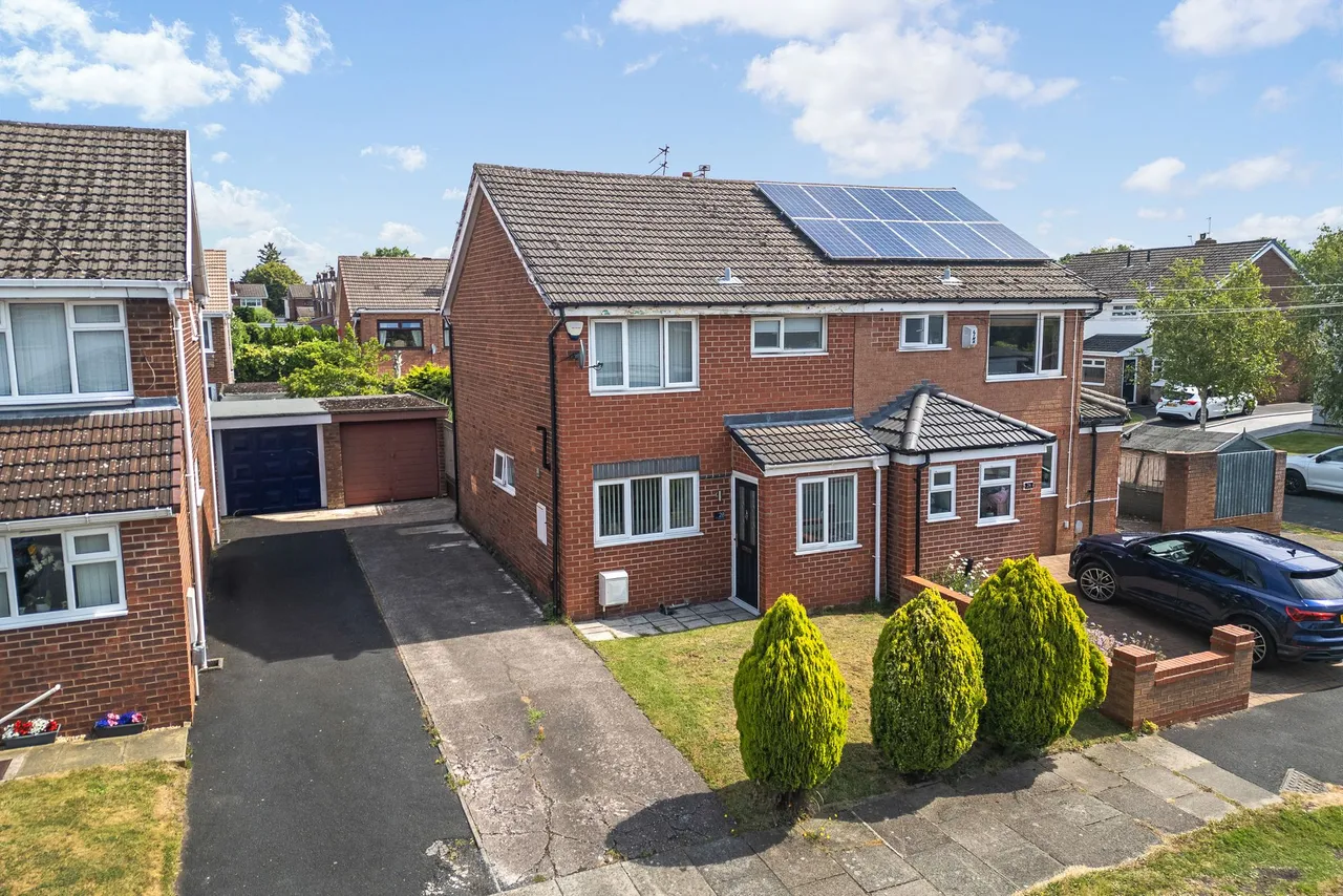 3 bed house for sale — Minton Way, Widnes, Widnes, WA8 9RA