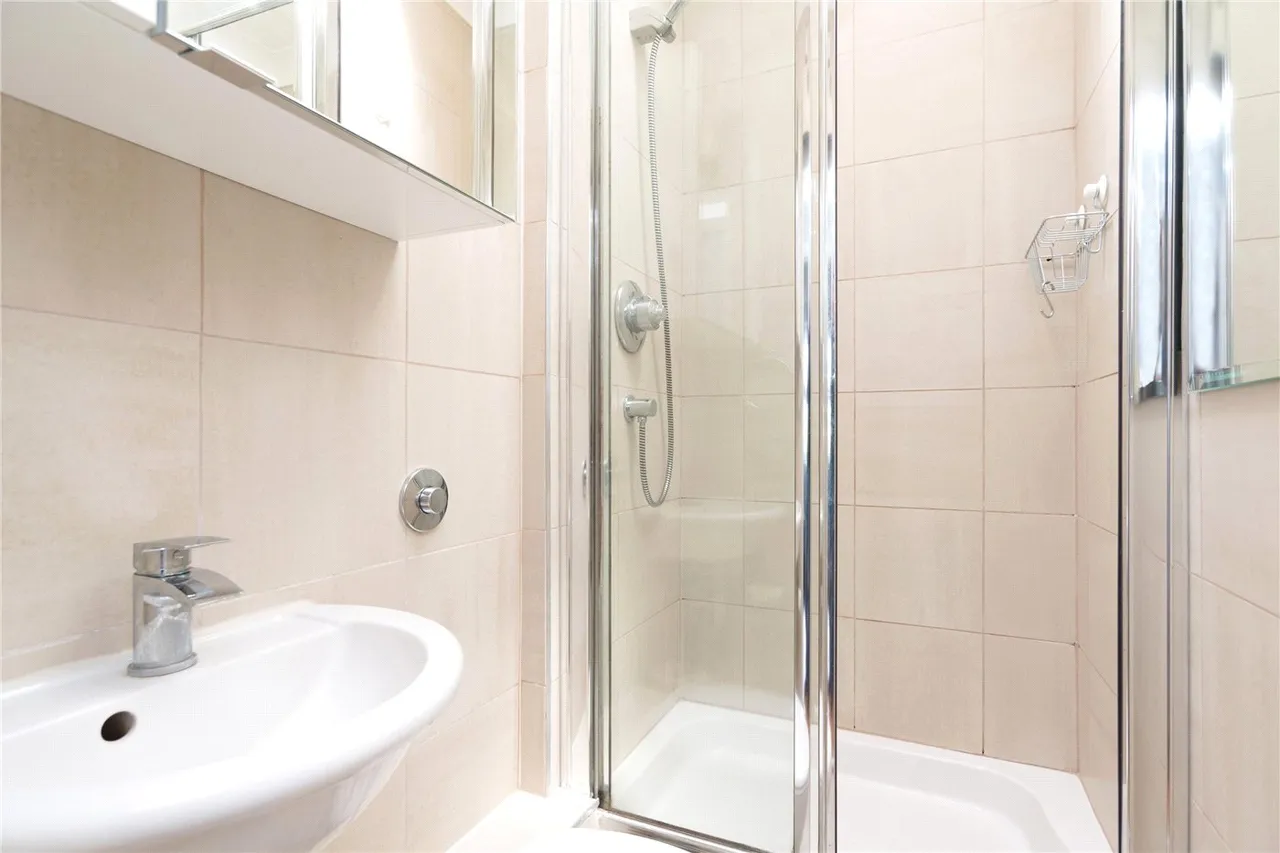 Bronwen Court, Grove End Road, St John's Wood, London, NW8, photo 5