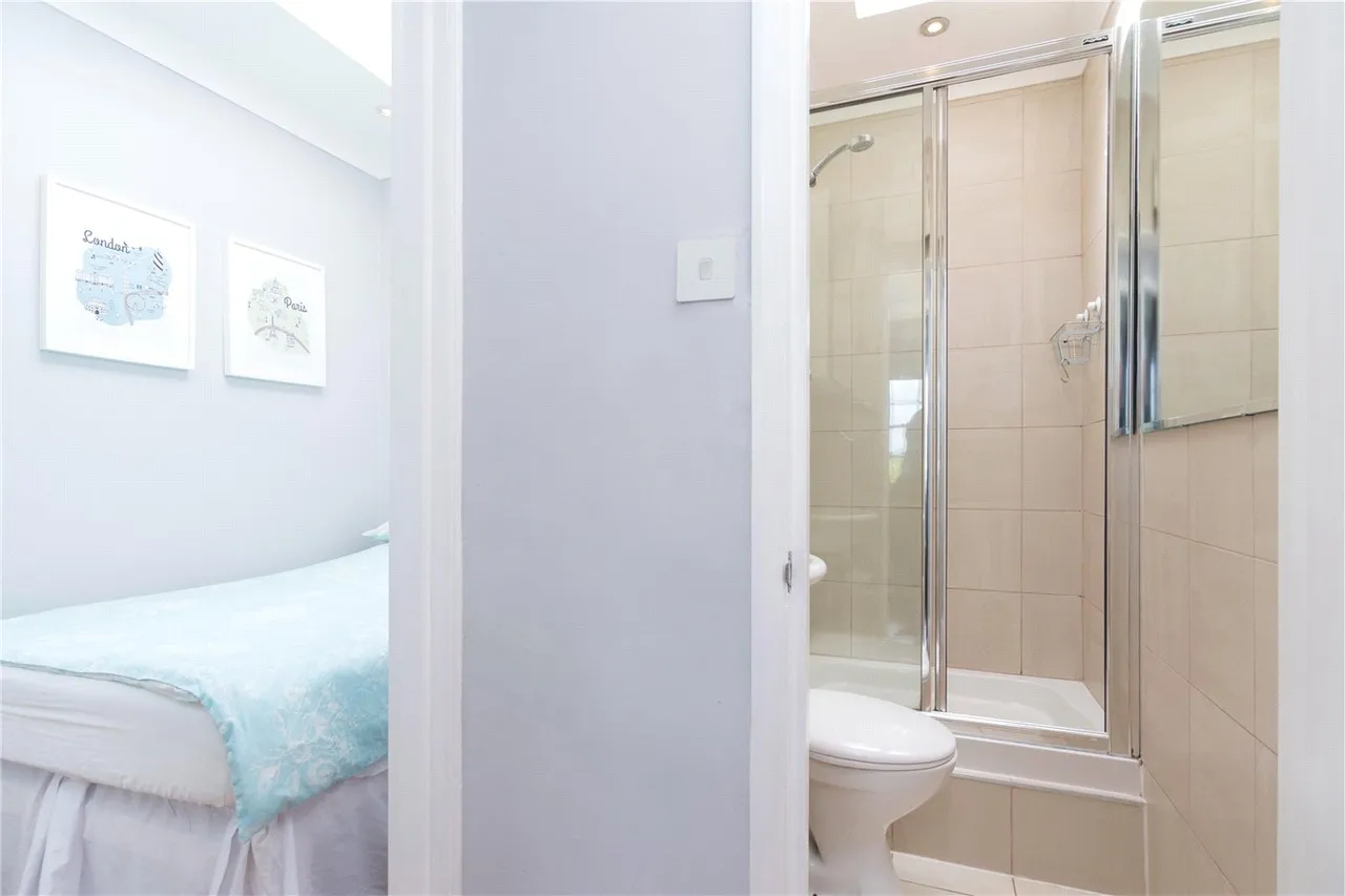 Bronwen Court, Grove End Road, St John's Wood, London, NW8, photo 6