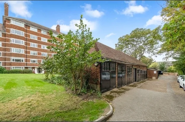 Upper Richmond Road West, London, SW14, photo 7