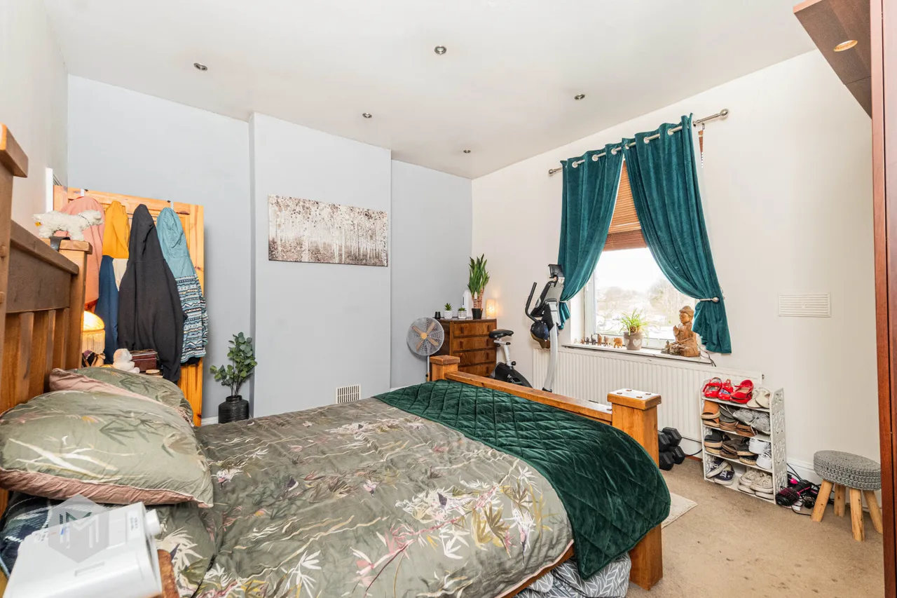 Rochdale Old Road, Bury, BL9 7SB, photo 11
