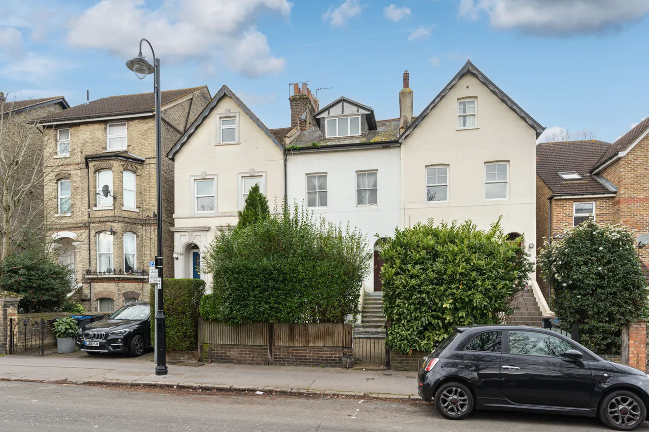 1 bed flat for sale — Flat 3, 31 Canning Road, Croydon
