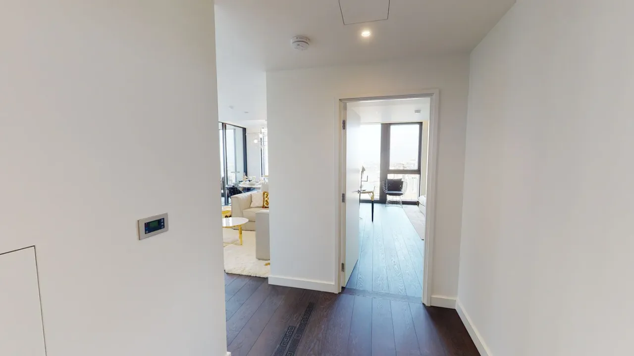 37th Floor 2 Bedroom Flat Damac Tower, Nine Elms, SW8, photo 6