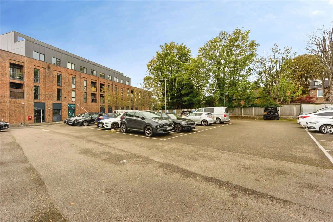 Cross Street, Sale, M33, photo 21