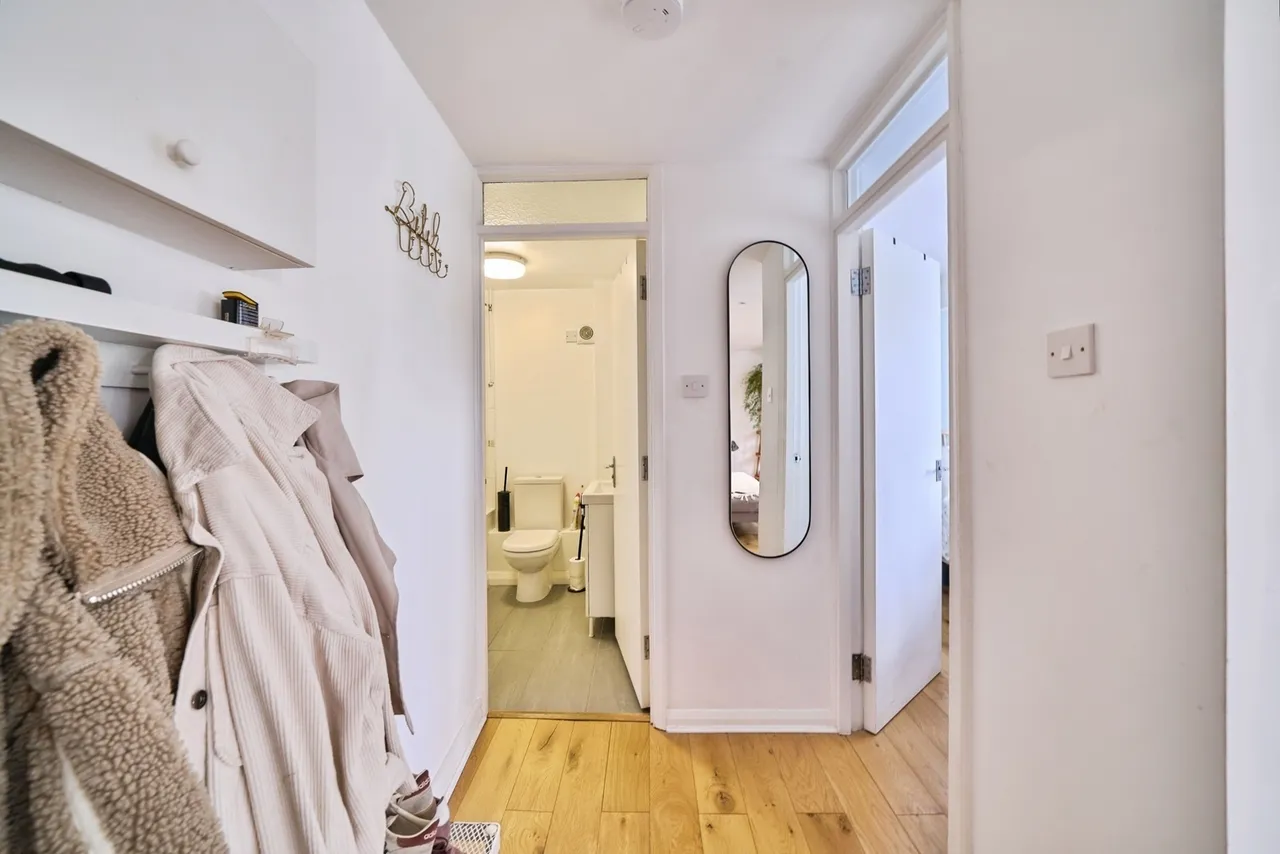 Forest Road, London, E11, photo 14