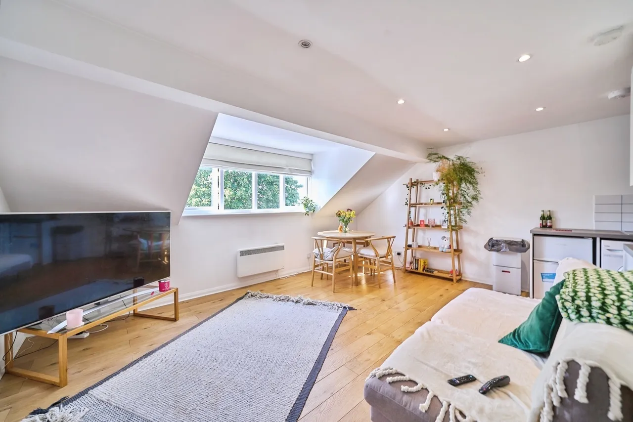 Forest Road, London, E11, photo 4