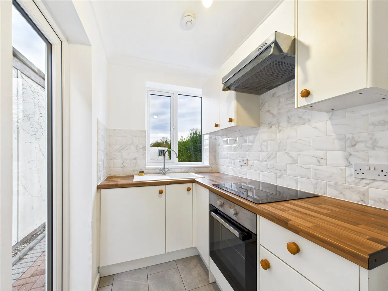 Main Road, Harwich, CO12, photo 5