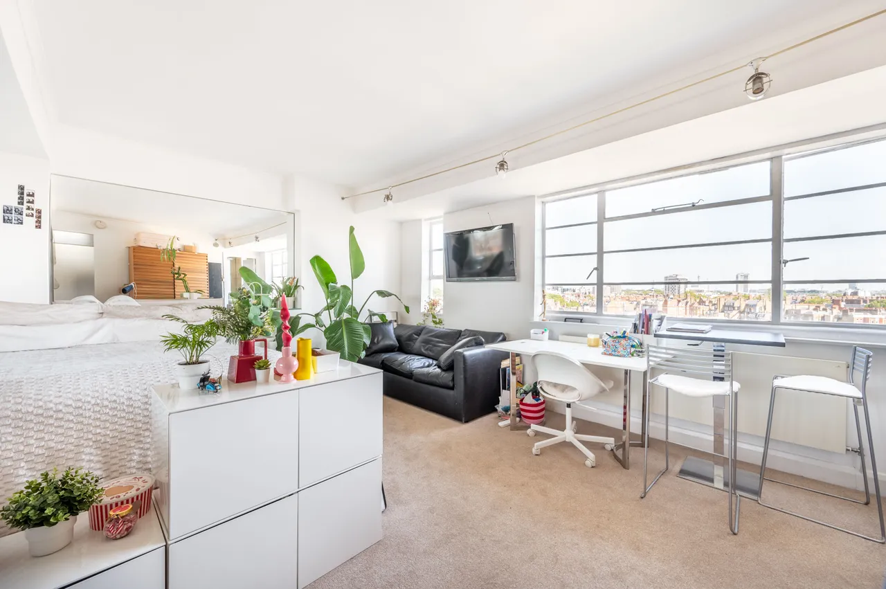 L10 Sloane Avenue Mansions, London, photo 2