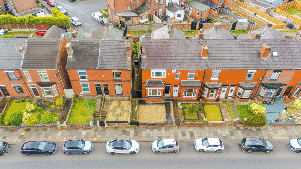 Wigan Road, Ashton-In-Makerfield, Wigan, Wigan, WN4 9BH, photo 2