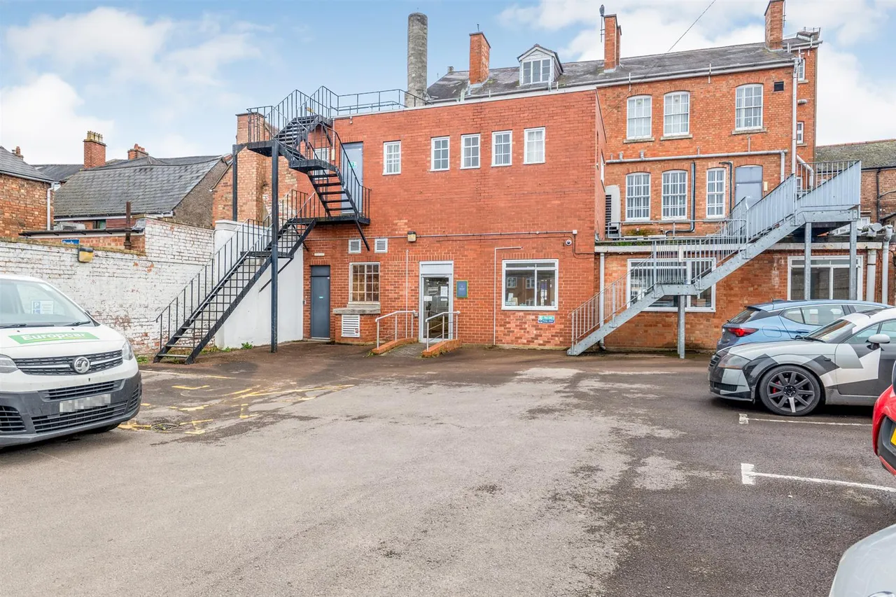 19, High Street, Evesham, photo 7