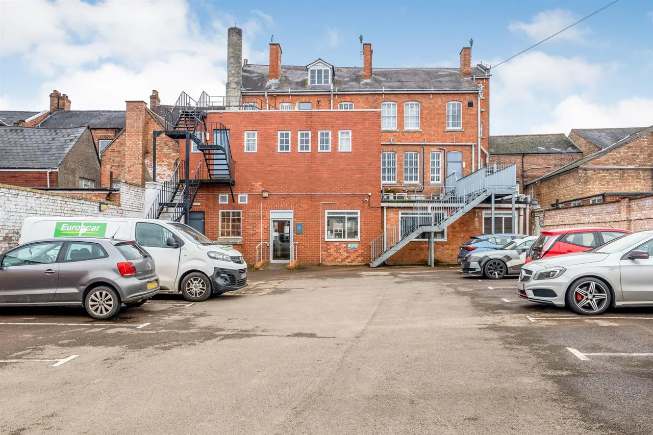 19, High Street, Evesham, photo 8