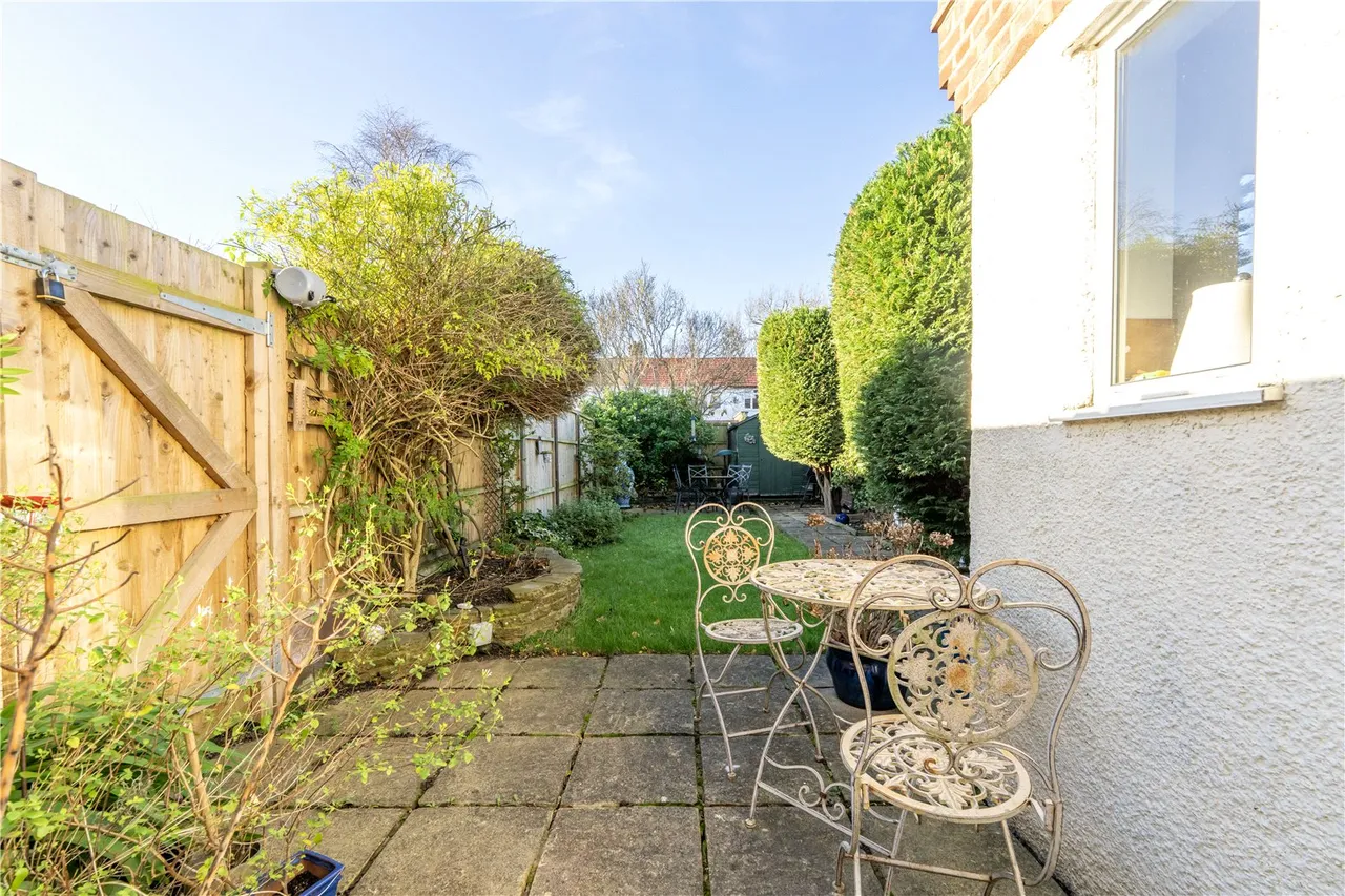 Westbrook Avenue, Hampton, TW12 2RE, photo 14