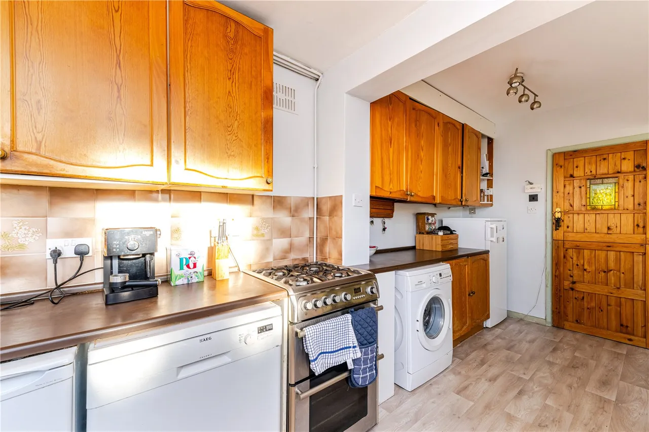 Westbrook Avenue, Hampton, TW12 2RE, photo 8