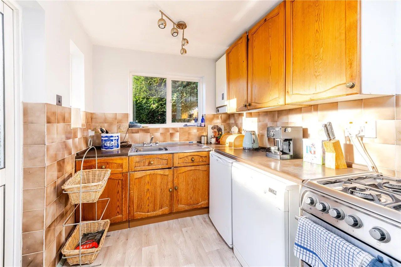 Westbrook Avenue, Hampton, TW12 2RE, photo 7