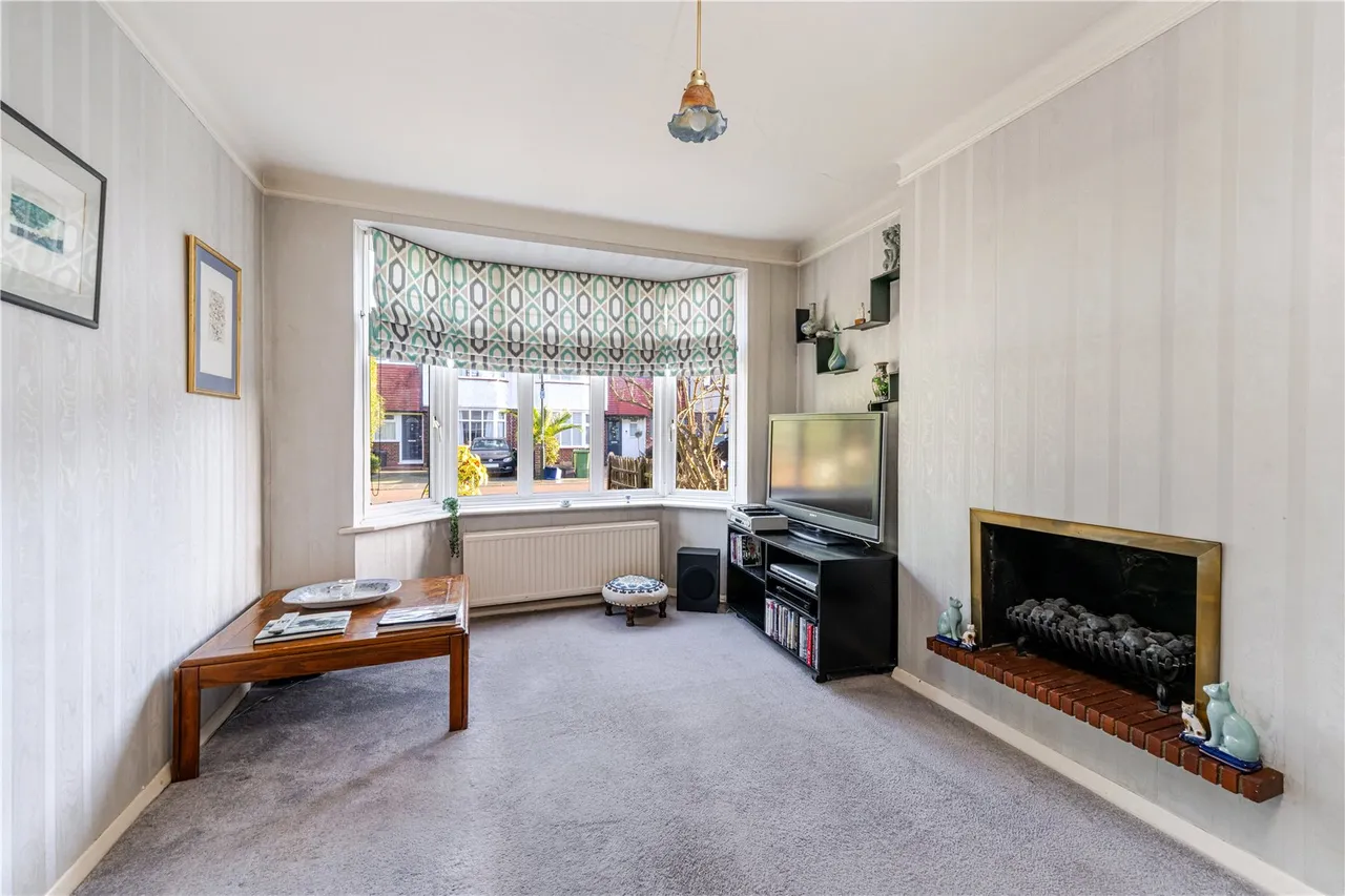 Westbrook Avenue, Hampton, TW12 2RE, photo 4