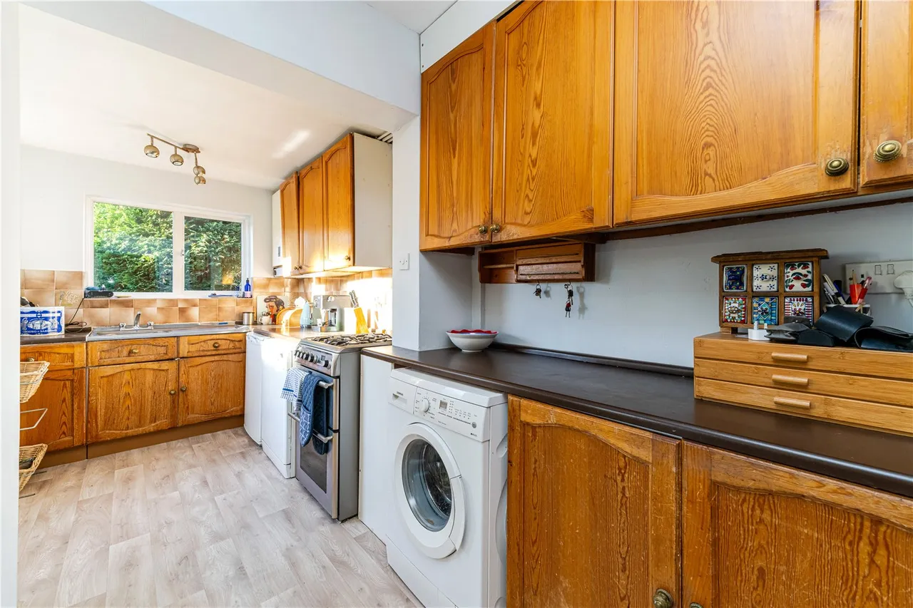 Westbrook Avenue, Hampton, TW12 2RE, photo 6