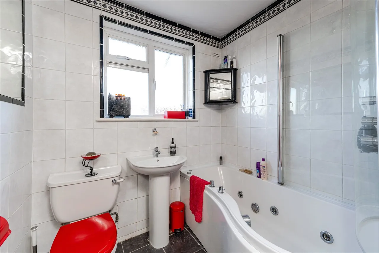 Westbrook Avenue, Hampton, TW12 2RE, photo 10