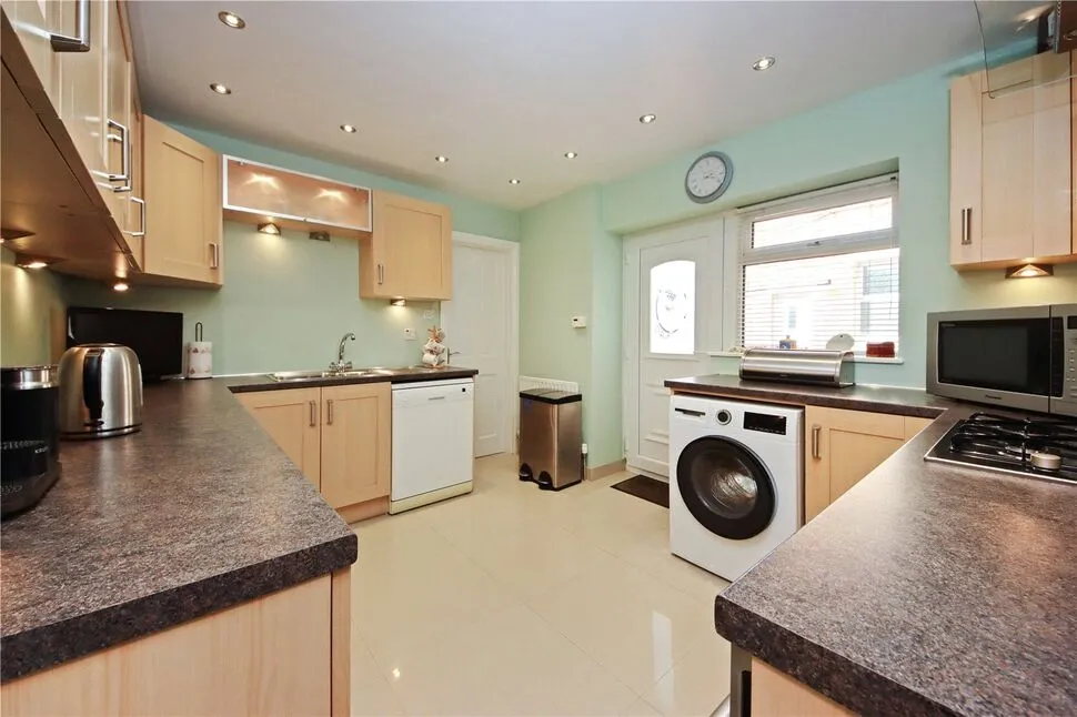 Avenue Road, Saltwell, NE8, photo 23