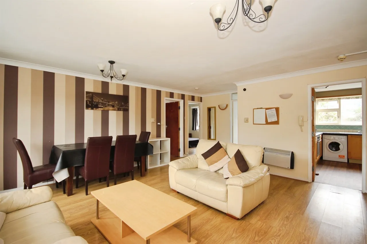 Warwick Place, Leamington Spa, CV32, photo 3