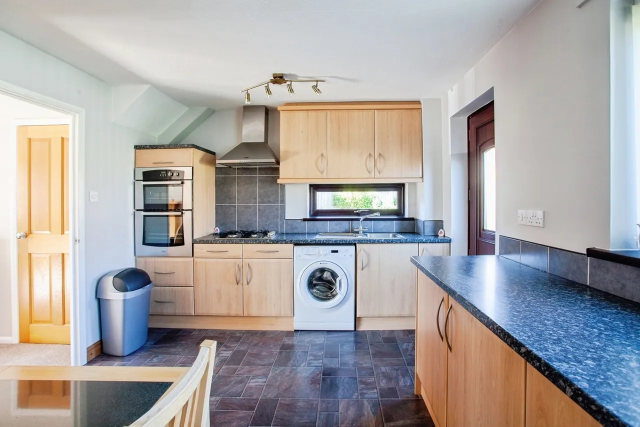 Nether Ley Gardens, Chapeltown, Sheffield, S35, photo 4