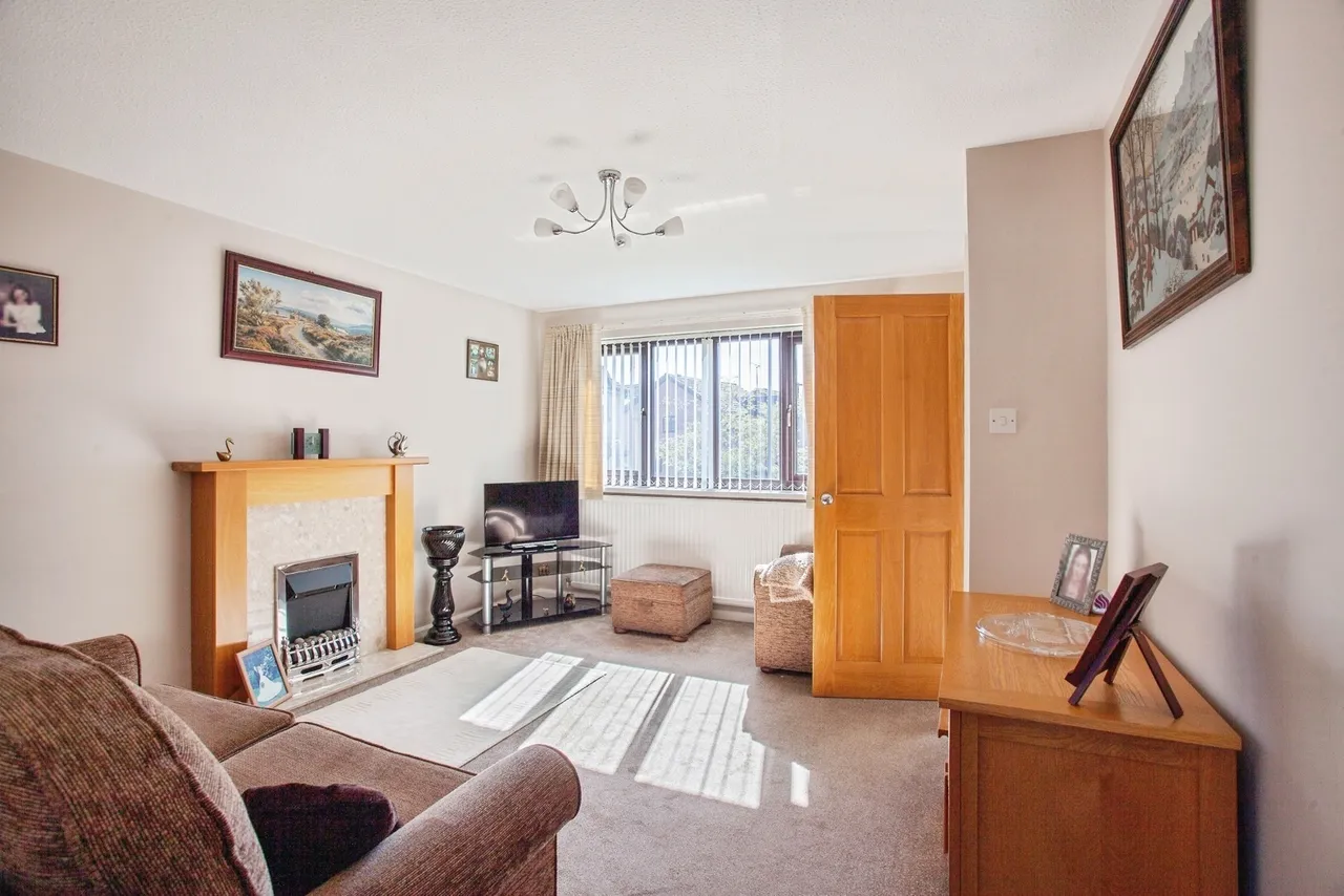 Nether Ley Gardens, Chapeltown, Sheffield, S35, photo 3