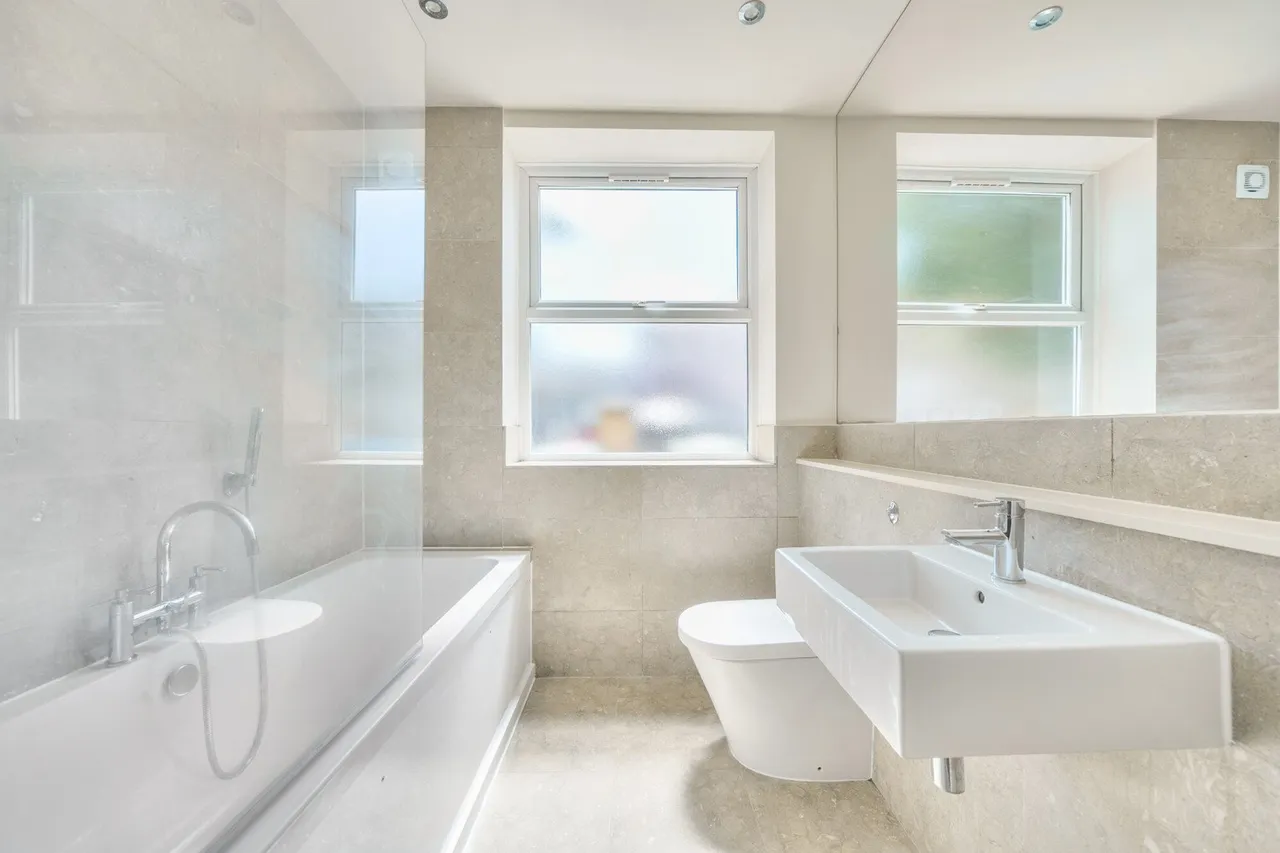 Whateley Road, SE22, photo 6