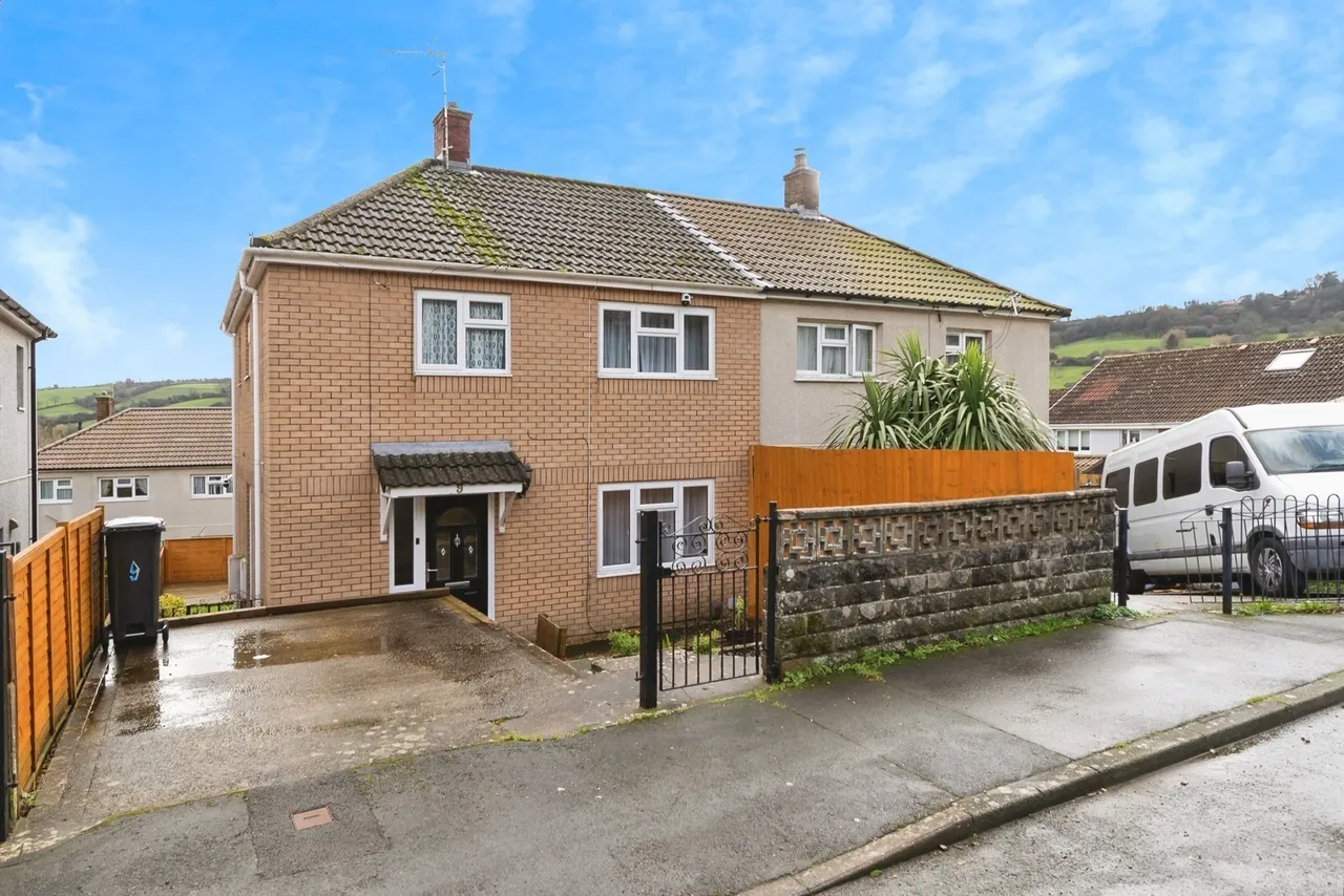 3 bed house for sale — Highmead Gardens, BRISTOL, Avon, BS13