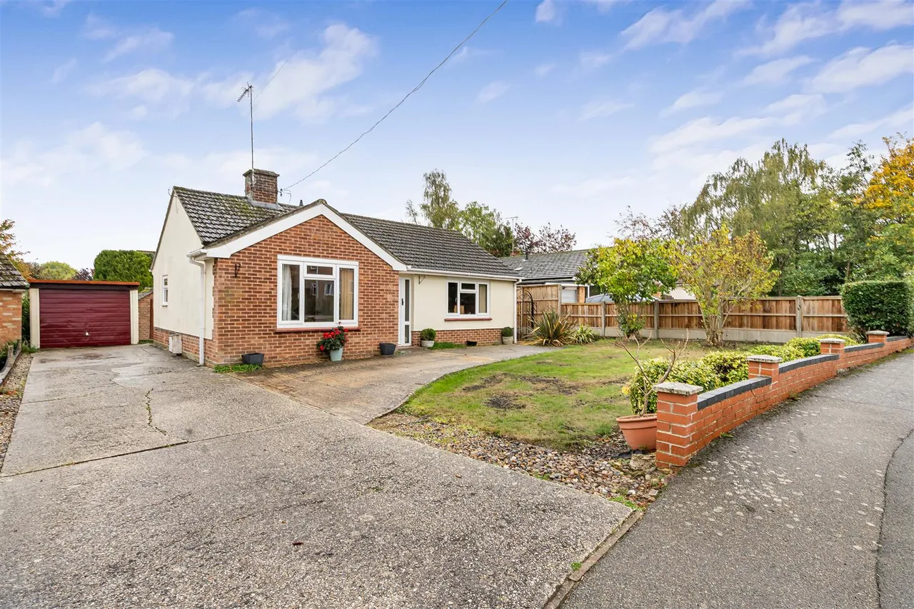 3 bed house for sale, Crunch Croft, Sturmer, CB9