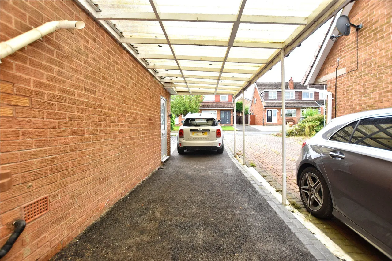 Severn Road, Heywood, OL10, photo 26