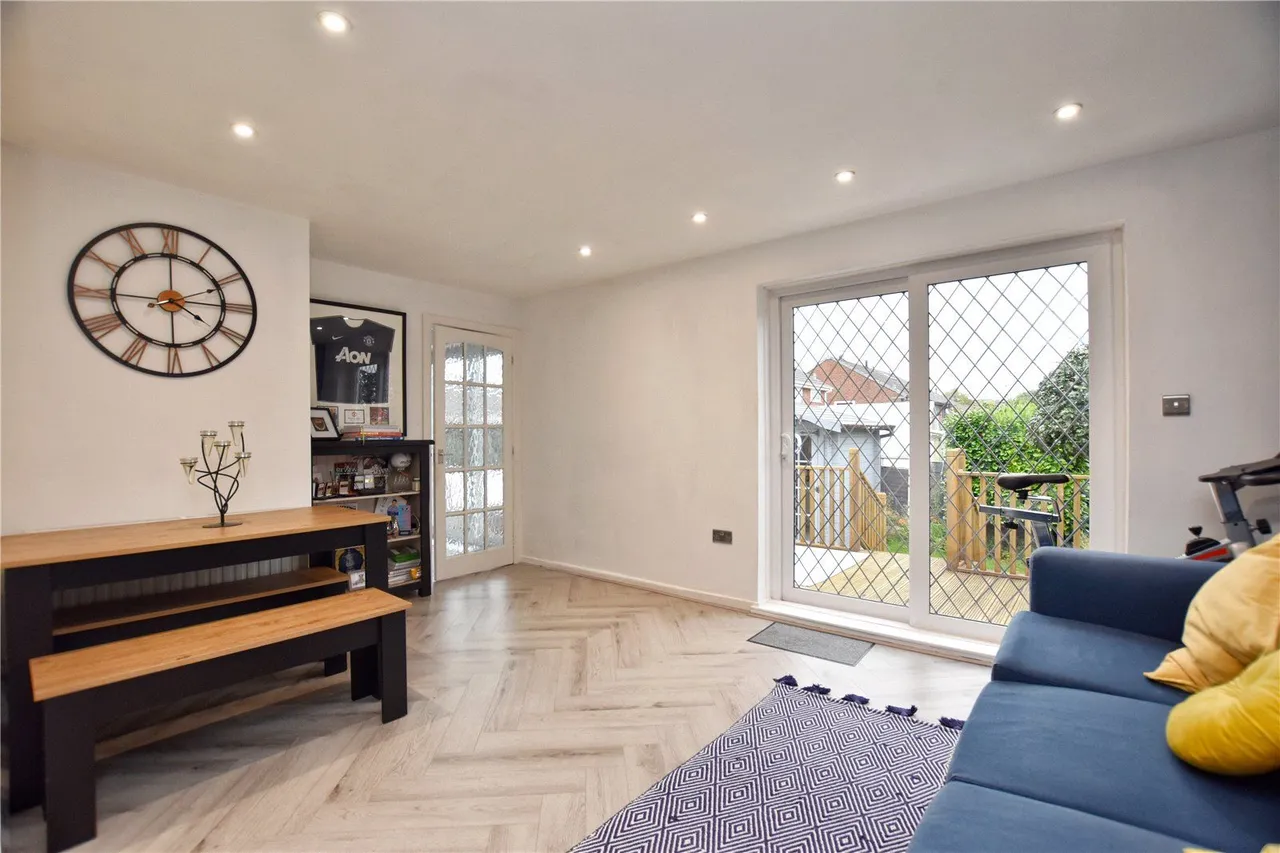 Severn Road, Heywood, OL10, photo 7