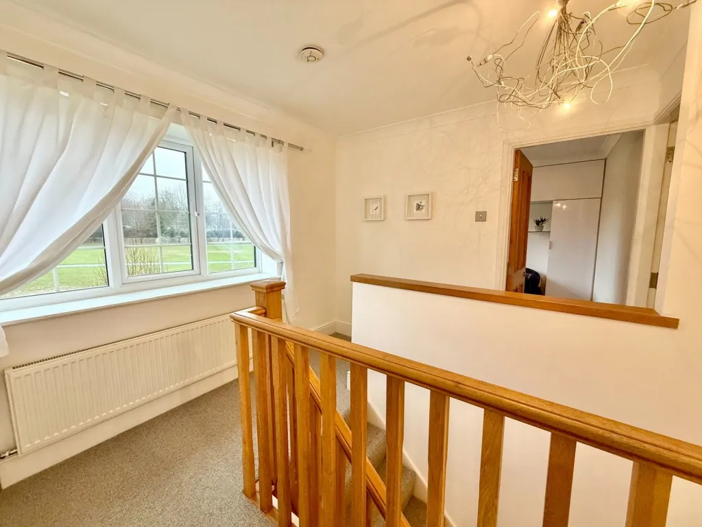 Slade Close, LS23, photo 16