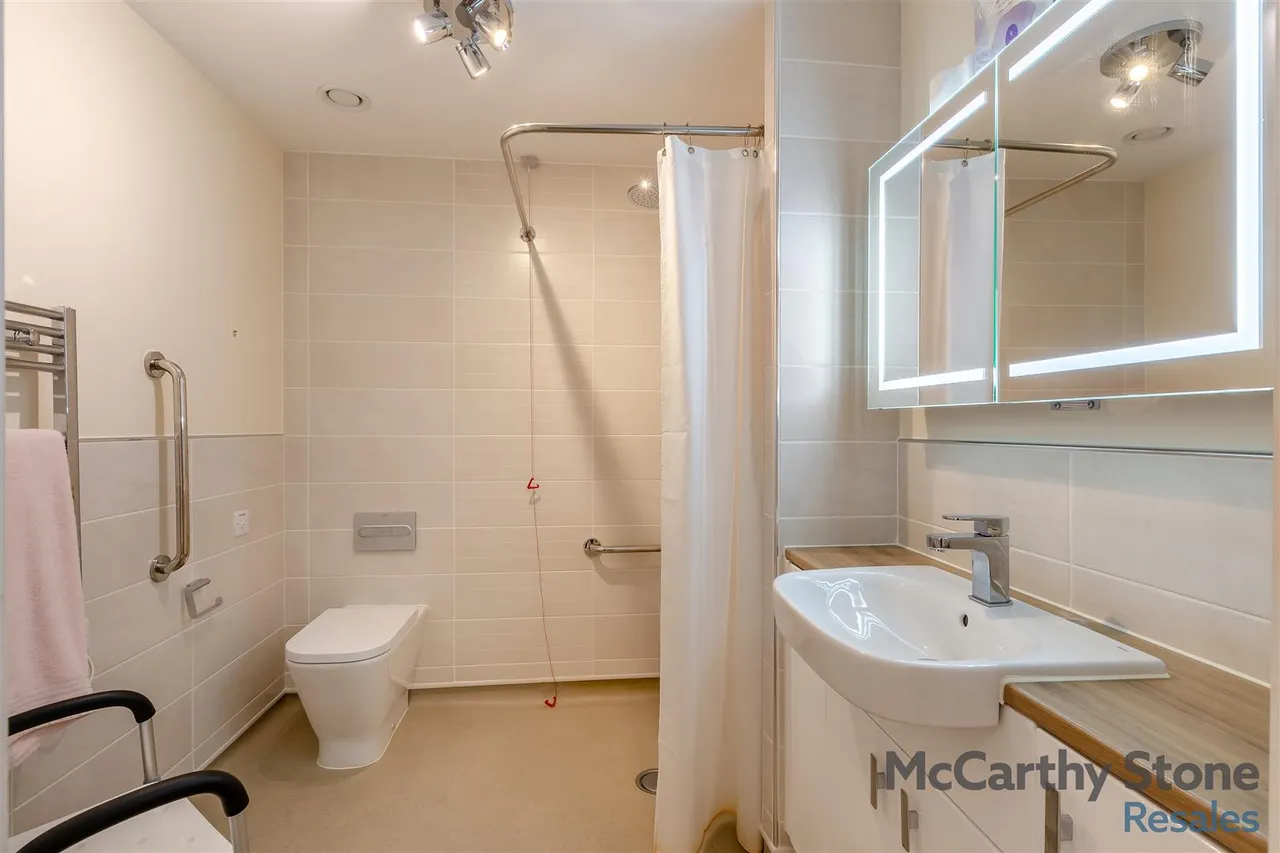 Railway Road, Ilkley, LS29, photo 6