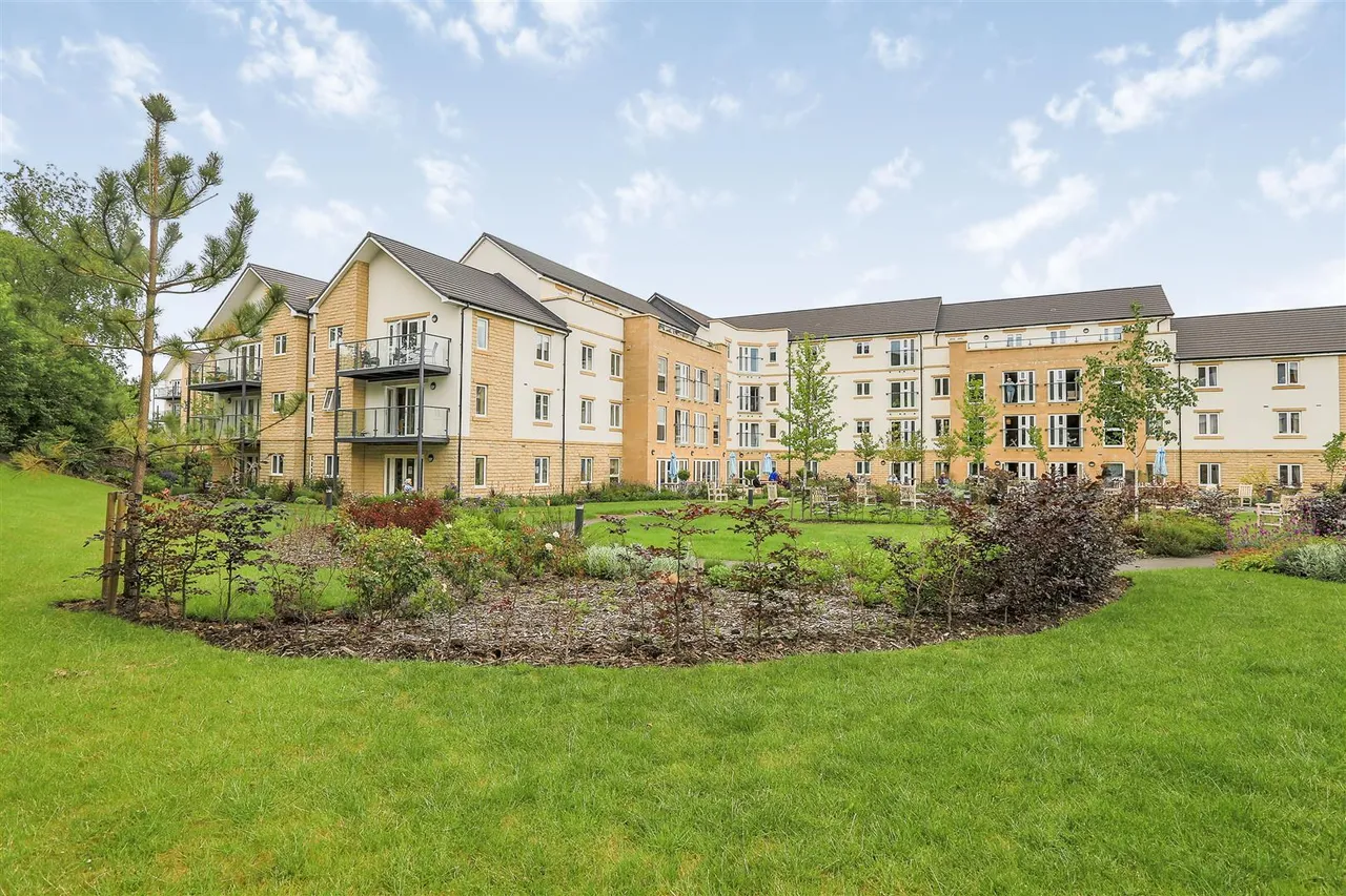 Railway Road, Ilkley, LS29, photo 8