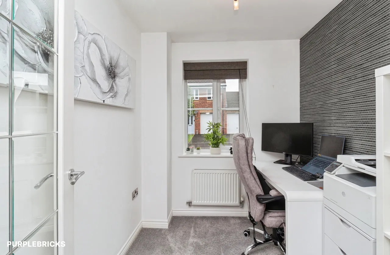 Railway Close, Market Drayton, TF9, photo 7