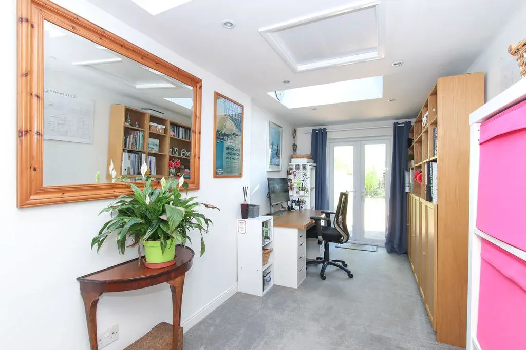 Cheddington Road, Pitstone, Buckinghamshire, LU7 9AE, photo 20