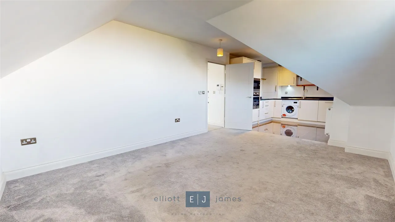Stag Lane, Buckhurst Hill, photo 7