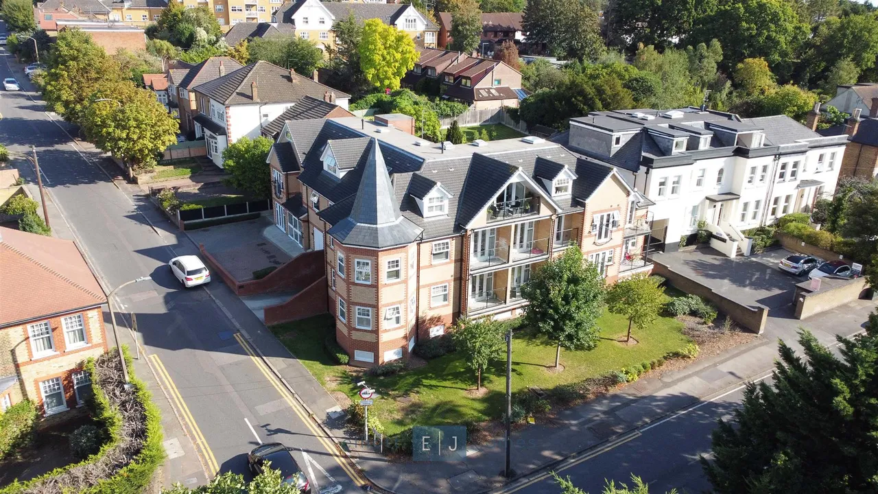 1 bed flat to rent — Stag Lane, Buckhurst Hill