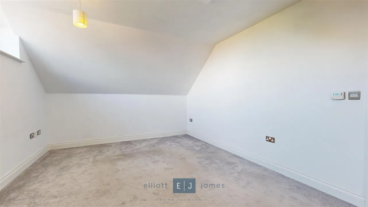 Stag Lane, Buckhurst Hill, photo 9