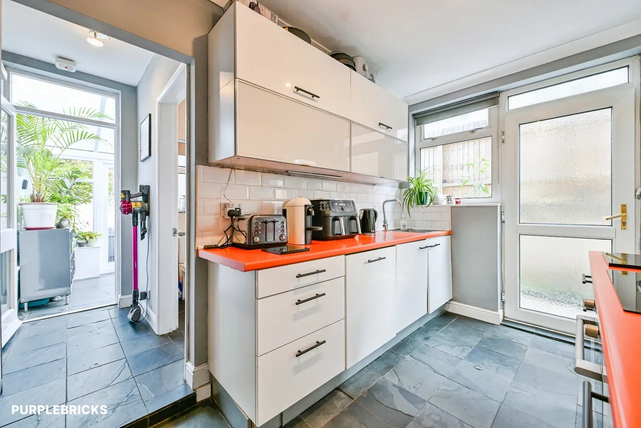 St. Bartholomews Road, Nottingham, NG3, photo 6