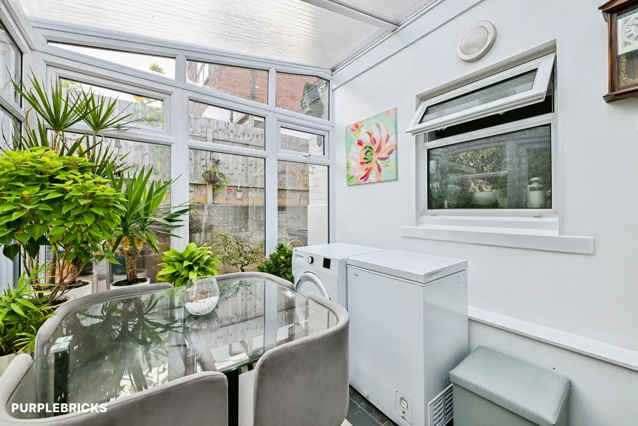 St. Bartholomews Road, Nottingham, NG3, photo 17
