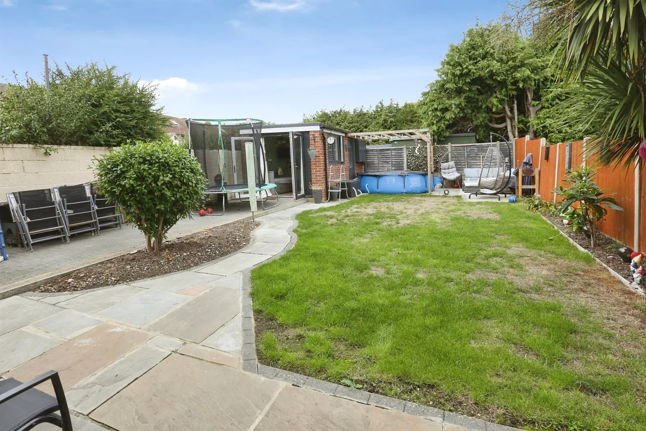 Exmouth Road, Gosport, PO12, photo 14