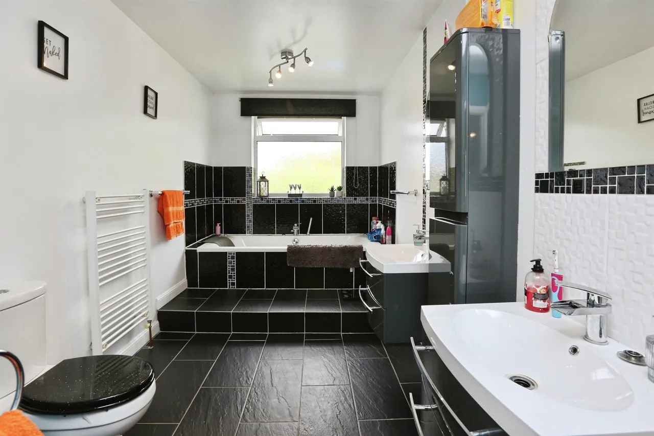 Exmouth Road, Gosport, PO12, photo 13