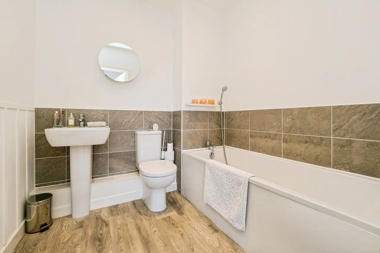 Lance Street, RAINHAM, Essex, RM13, photo 5