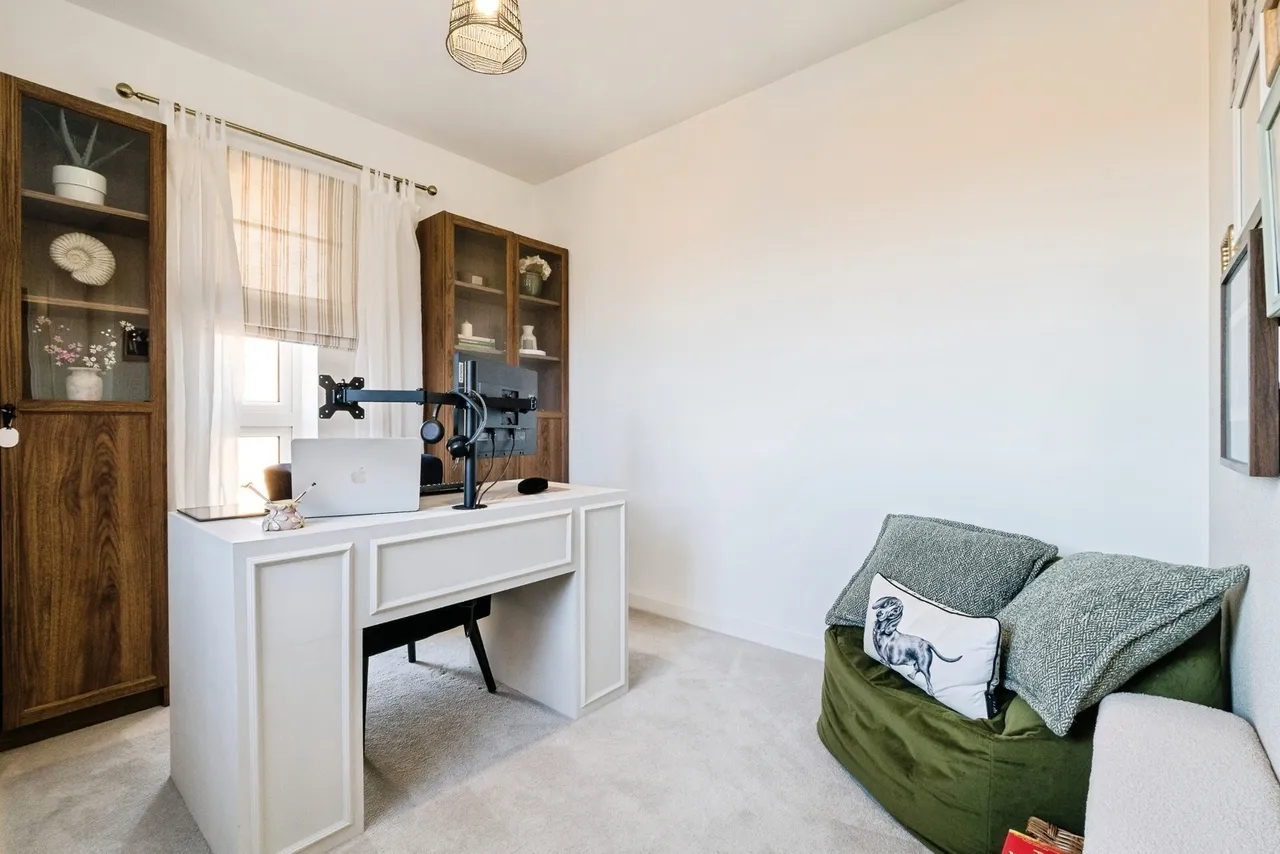 Lance Street, RAINHAM, Essex, RM13, photo 11