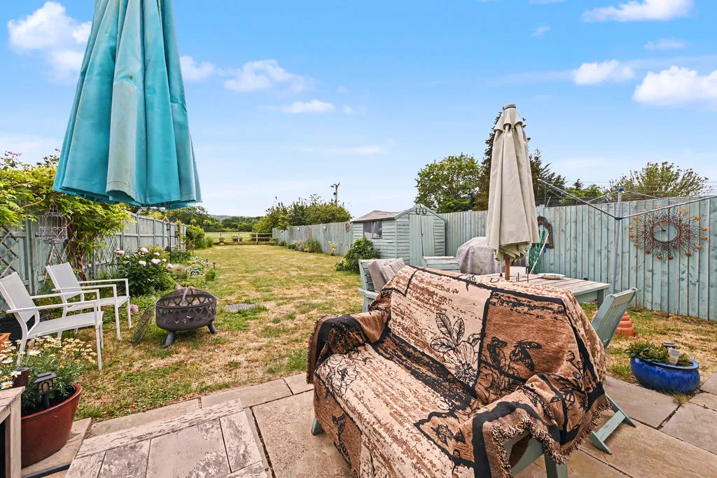 Weston Road, Aston Clinton, HP22, photo 17