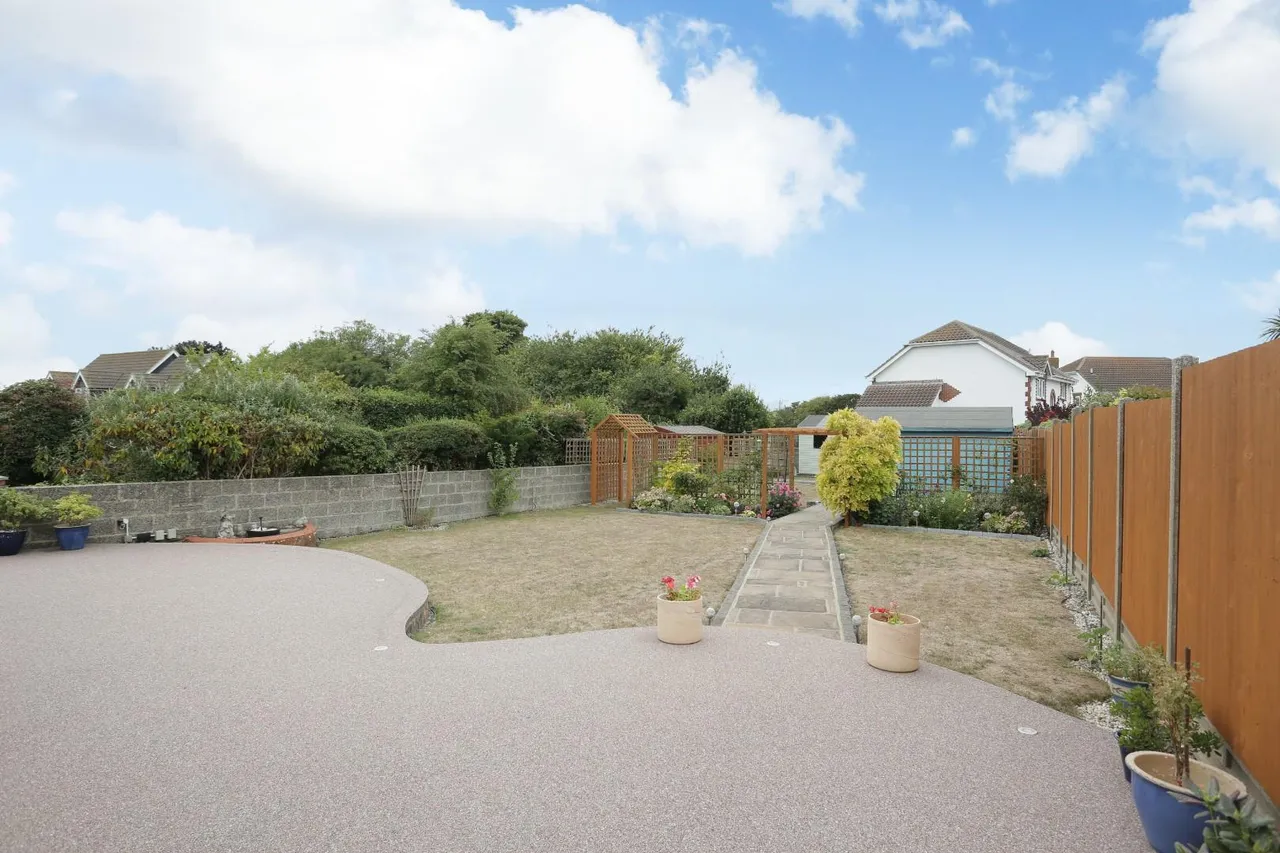 Cross Road, Walmer, CT14, photo 12